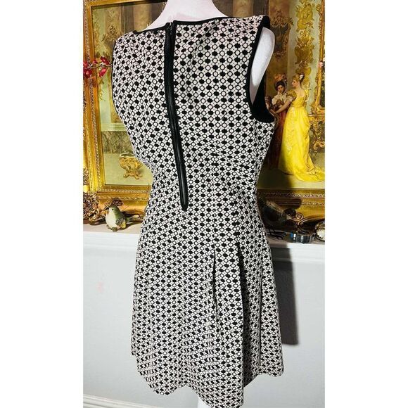 Max edition dress size L - Picture 5 of 8